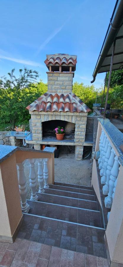 Apartments Pinezic Skrbčići Eksteriør bilde